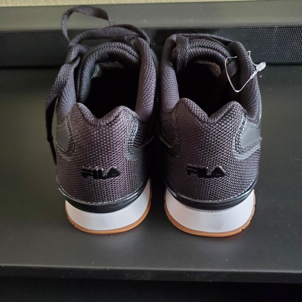 Shoes - Picture 4 of 6